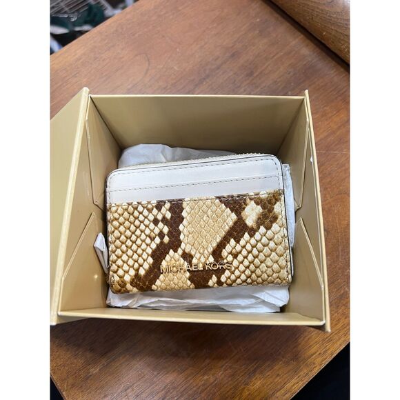 Michael Kors Jet Set Travel Card Case Embossed Leather NWT in Box - Picture 4 of 9